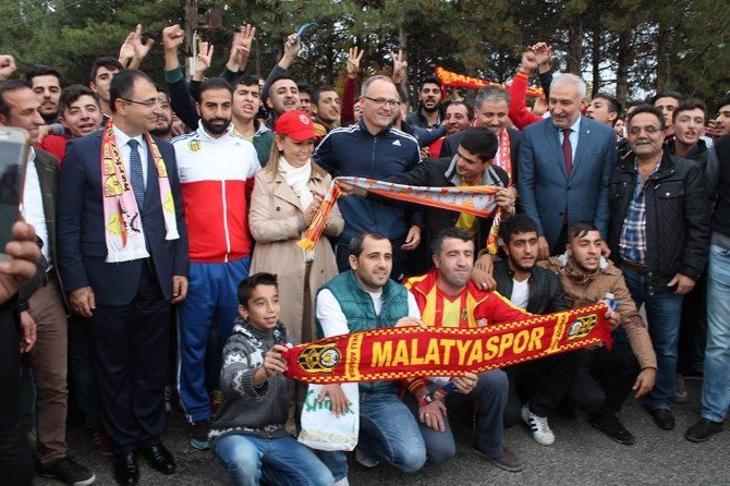 Yeni Malatyaspor, Elazığ’a Uğurlandı