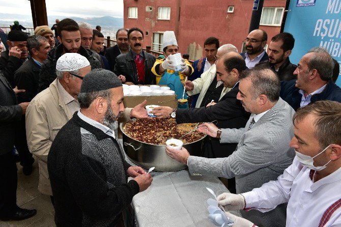 Edebali Aşure Dağıttı