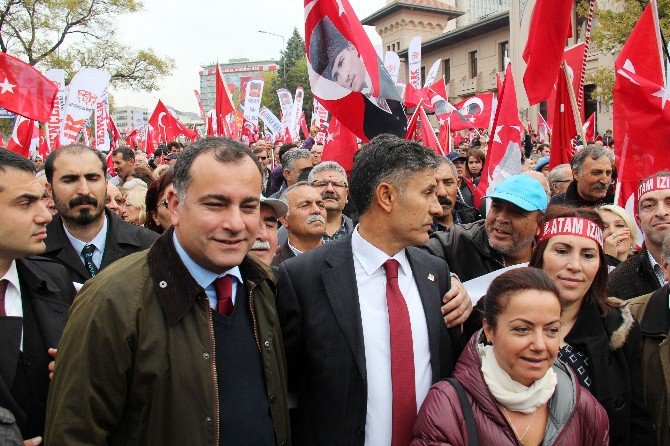 Taşdelen, "Büyük Cumhuriyet Yürüyüşü"ne Katıldı