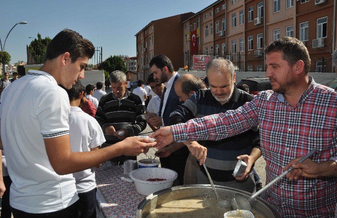 Anadolu Gençlik’ten Aşure Etkinliği