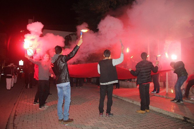 Bafra’da Bayrak Yürüyüşü