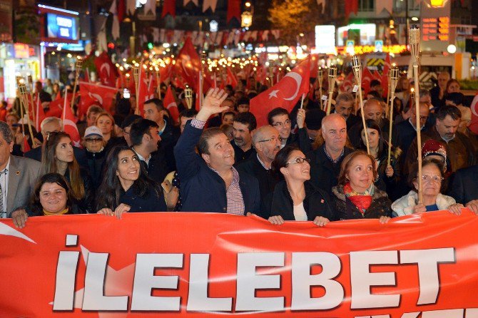 Maltepe’de Cumhuriyet Bayramı Gümbür Gümbür Kutlandı