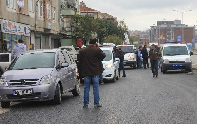 Otomobilin Çarptığı 2 Yaya Yaralandı