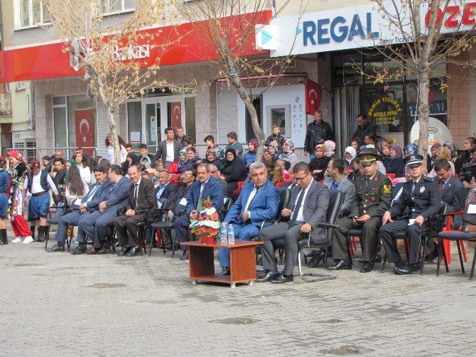 Düzeltme...hisarcık Garnizon Komutanı, Yönetmelik Gereği Bayram Kutlamasına Eşlik Etmedi