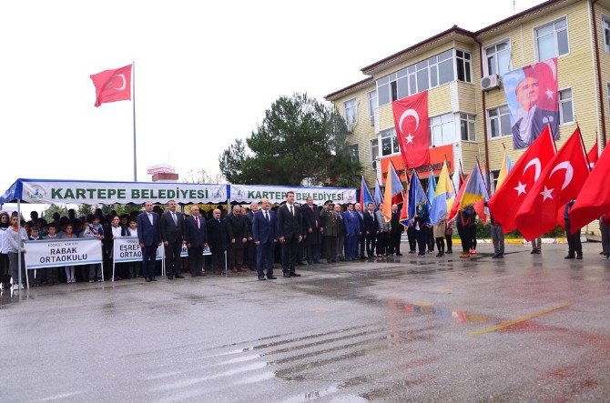 Kartepe’de Cumhuriyet Bayramı Coşku İle Kutlandı