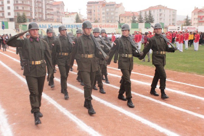 Cumhuriyet Bayramı Kutlamalarında ‘Diriliş’ Müziği Tepkisi