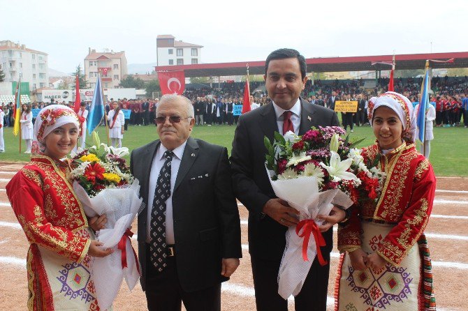 Cumhuriyet Bayramı Kutlamalarında ‘Diriliş’ Müziği Tepkisi