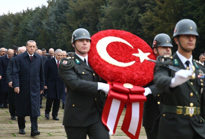 Devletin Zirvesi Anıtkabir’i Ziyaret Etti