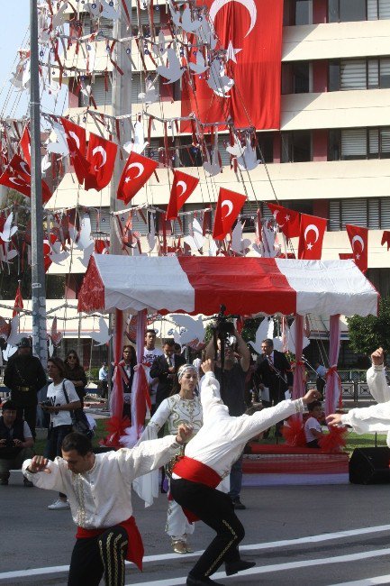 Cumhuriyet Bayramı Adana’da Coşkuyla Kutlandı