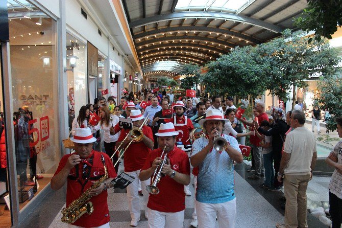 Antalya’da Cumhuriyet Coşkusu