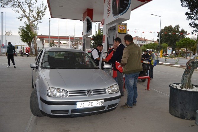 Başkan Gençer’den Sürücülere En Güzel Cumhuriyet Hediyesi