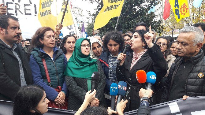 İzinsiz Yürüyüş Yapan Hdp’li Gruba Polis Müdahalesi