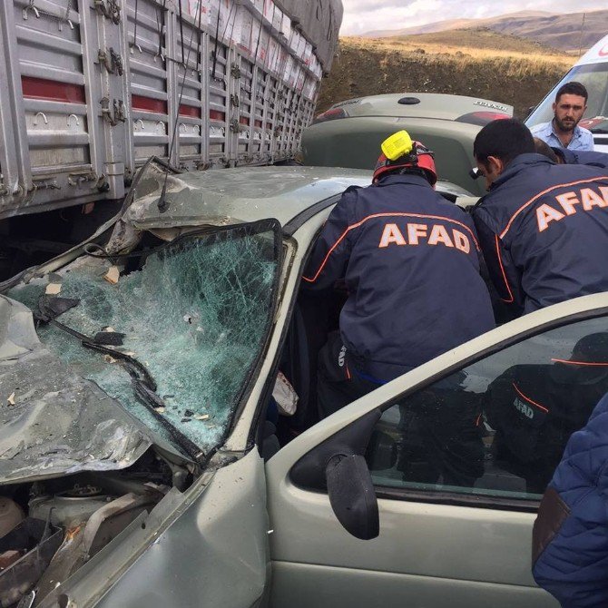 Erzurum’da Trafik Kazası: 2 Ölü, 2 Yaralı