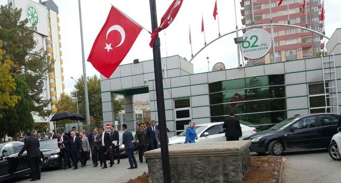 Bakan Özhaseki, Kayseri Şeker’i Ziyaret Etti