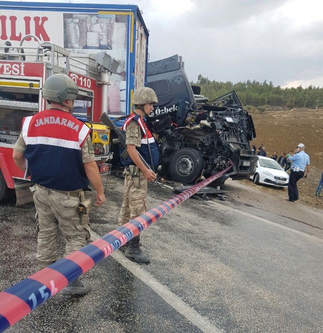 Kilis’te Zincirleme Trafik Kazası: 2 Ölü, 4 Yaralı