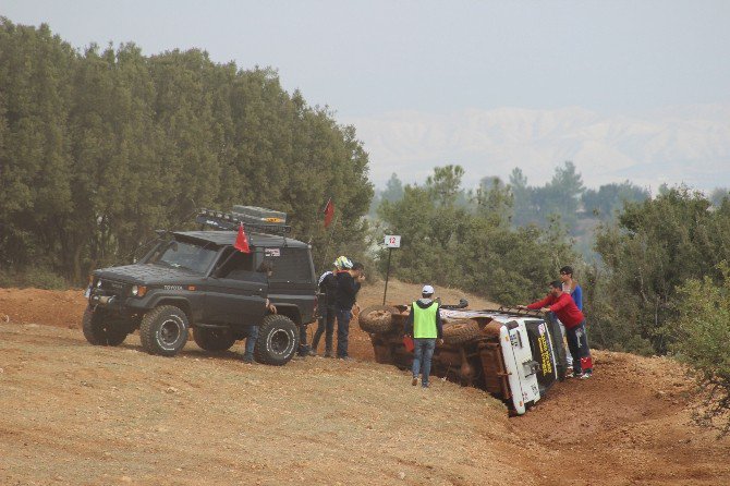 Off-road Severler Merkezefendi Pistinde Buluştu