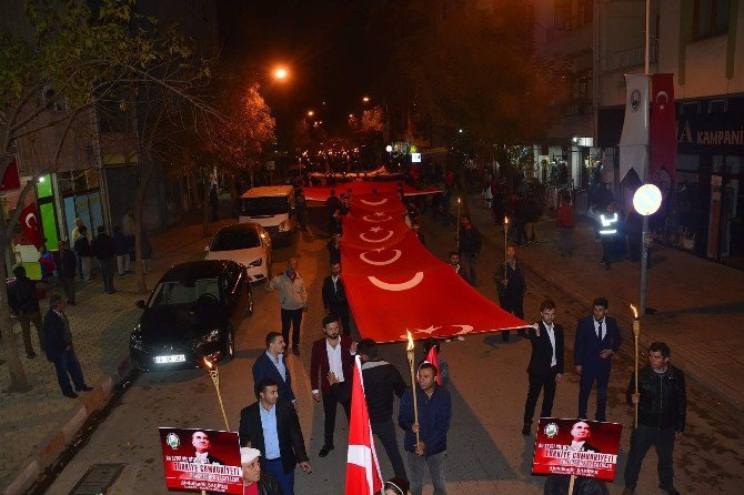 Sungurlu’da Cumhuriyet Yürüyüşü