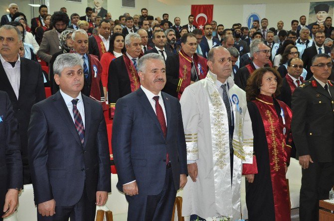 Bakan Arslan, Kafkas Üniversitesi’nin Akademik Yılı Açılışına Katıldı