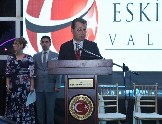 Eskişehir’de Cumhuriyet Resepsiyonu