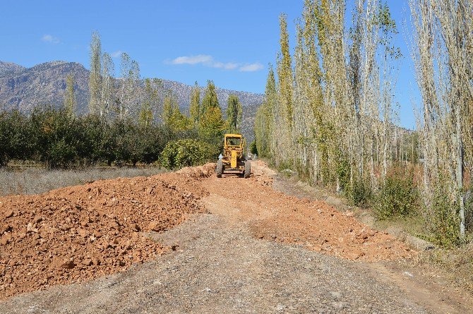 Elmalı Kuzuköy-imircik Yolu Asfalta Hazırlanıyor