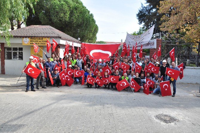 Geleceğini Düşünen Büyükler Okula Koştu