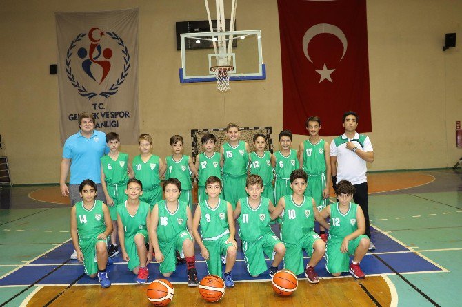 Geleceğin Basketbol Yıldızlarına Sıkı Eğitim