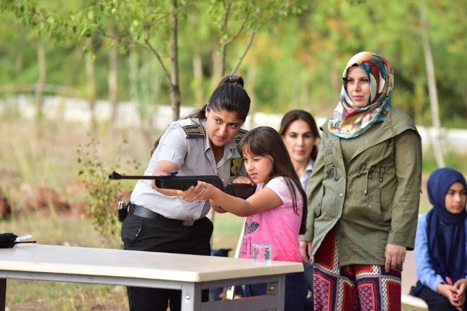 Anneler İle Kızları Kampta Kaynaştı