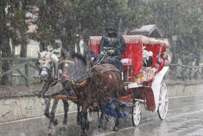 Doğa Harikası Abant’a Yılın İlk Karı Düştü