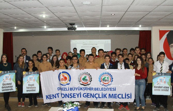 Denizli Büyükşehir Gençlik Meclisi İlçeleri Gezdi