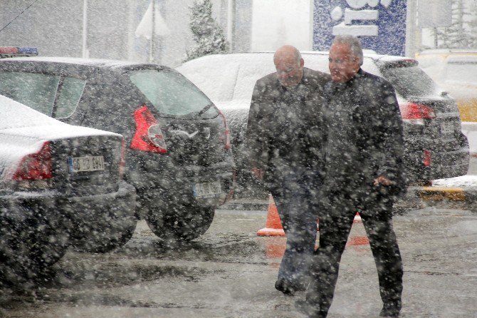 Bolu Dağı’nda Göz Gözü Görmüyor