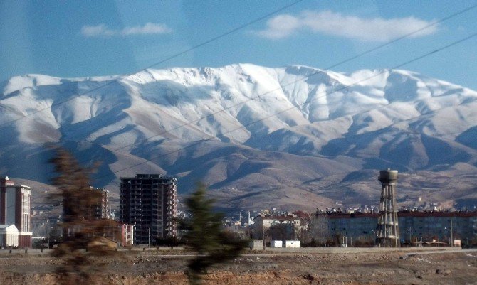 Malatya’da Yüksek Kesimlere Yılın İlk Karı Yağdı