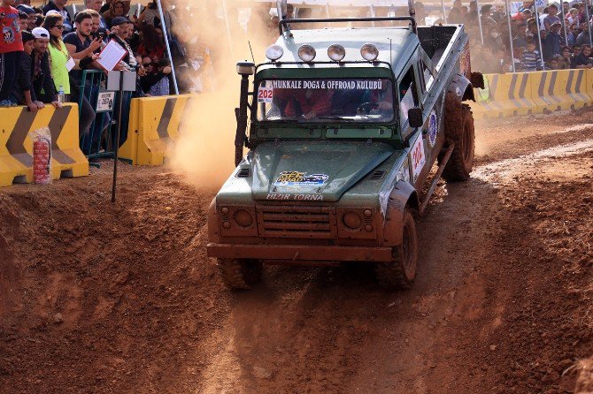 Merkezefendi Off-road’ Da 62 Yaşındaki Pilotun Başarısı