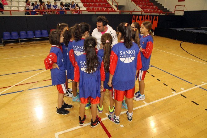 15 Temmuz Demokrasi Şehitlerini Anma Basketbol Turnuvası