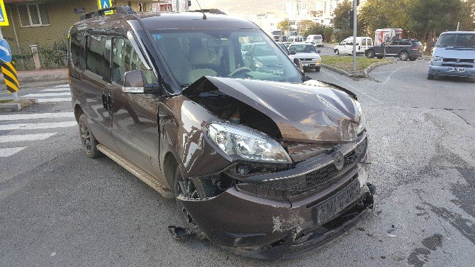 Samsun’da Trafik Kazası: 3 Yaralı