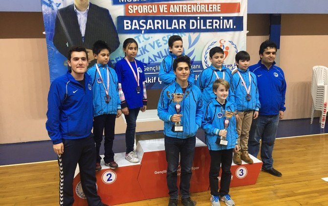 Büyükşehirli Satrançcılar, Sakarya’da Yarıştı