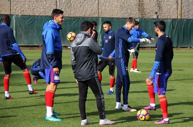 Karabükspor’da Bursaspor Hazırlıkları Sürüyor