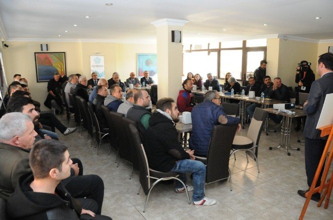 Değirmenaltı Caddesi’nde Kararı Esnaf Ve Mahalle Sakinleri Verdi