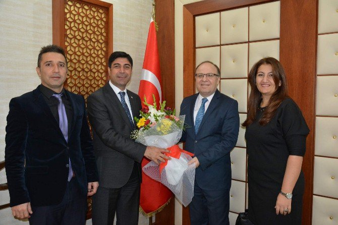 Siirt Kızılay Şubesi’nden, Vali Tutulmaz’ı Ziyaret Etti