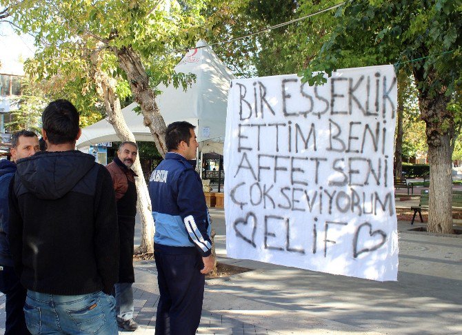 “Bir Eşeklik Ettim Beni Affet”