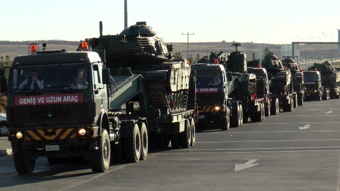 Sınıra Giden Tanklar Şanlıurfa’dan Geçti