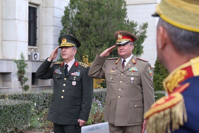 Genel Kurmay Başkanı Akar, Roman Mevkidaşı Ciuca İle Görüştü