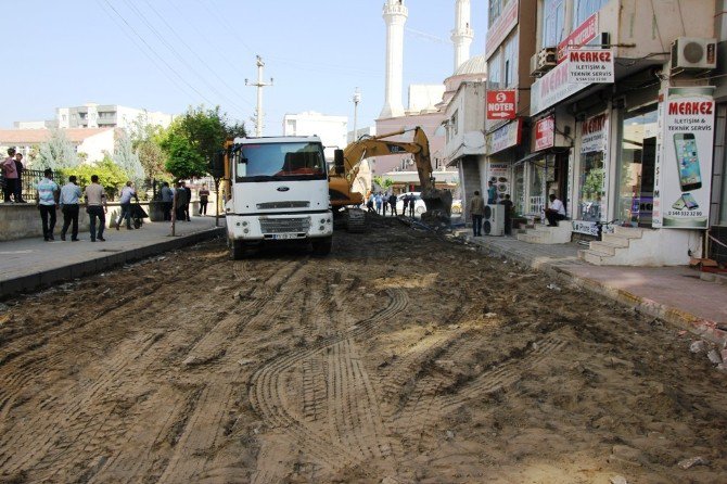 Cizre’de ‘Sokak Sağlıklaştırılması’ Projesi Başlatıldı