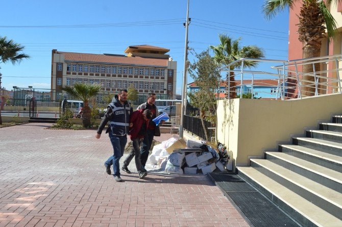 Ayvalık’ta Yaşlı Kadınların Korkulu Rüyası Kapkaççı Yakalandı