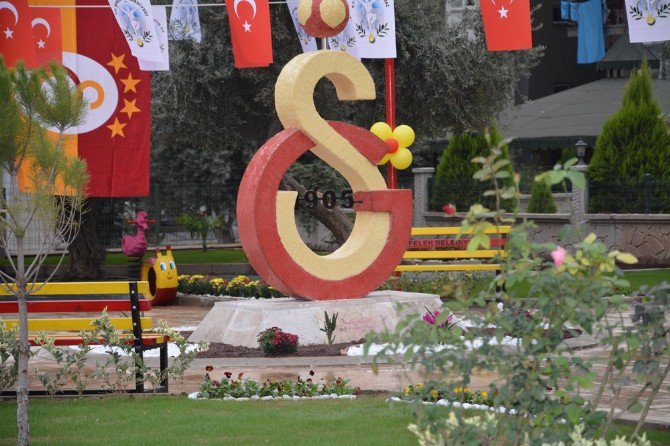 Aydın’da Galatasaray Armasına Saldırı