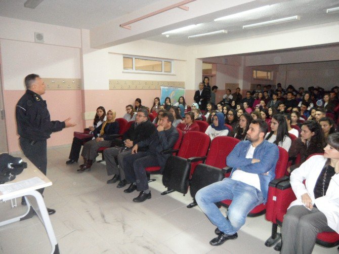 Bozüyük’te Öğrencilere Polislik Mesleği Tanıtıldı