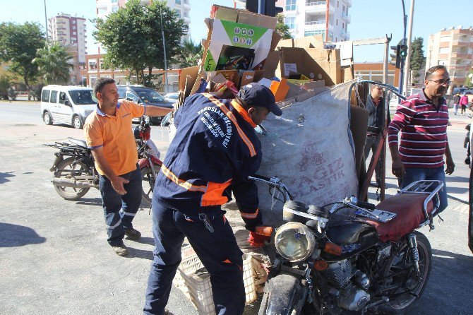 Toroslar Zabıtasından Çöp Toplayıcılara Operasyon