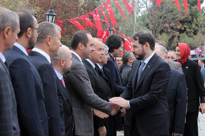 Enerji Bakanı Albayrak: “Kritik Yatırım Hamleleriyle İlgili Adımlar Atmaya Başladık”