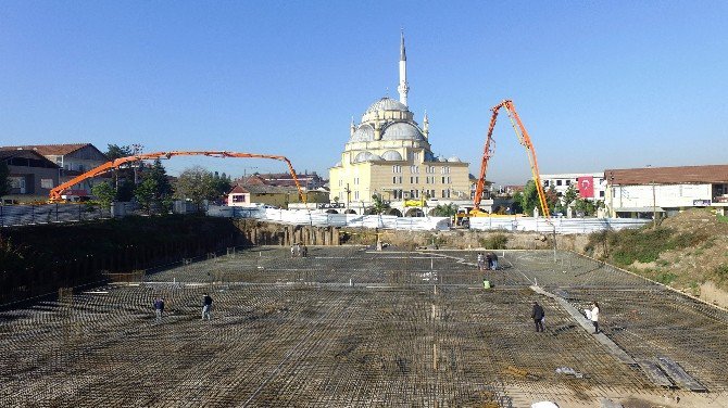 Mehmetağa Semt Meydanında Otopark Temeli Atıldı