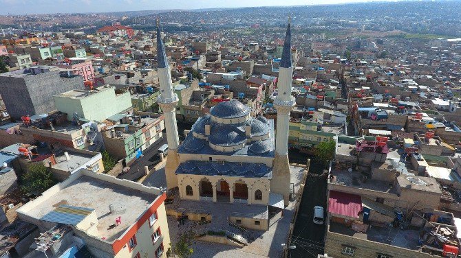 Büyükşehir İhtiyaç Duyulan Bölgelere Cami Yapıyor