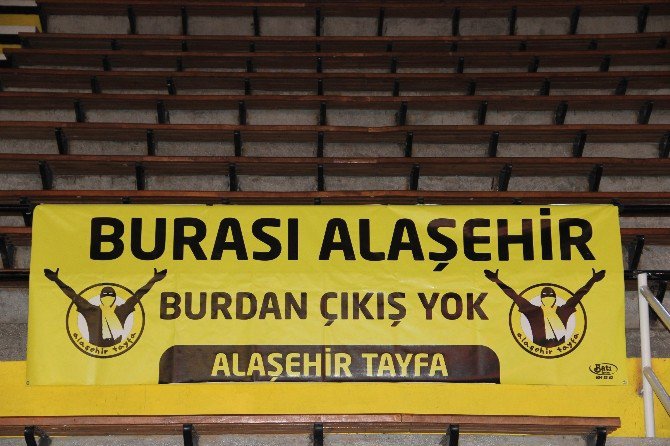 Alaşehir Belediyespor Kadın Voleybol Takımı Başarısını Sürdürüyor